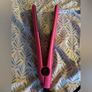 Chi 1.5 inch titanium straightener